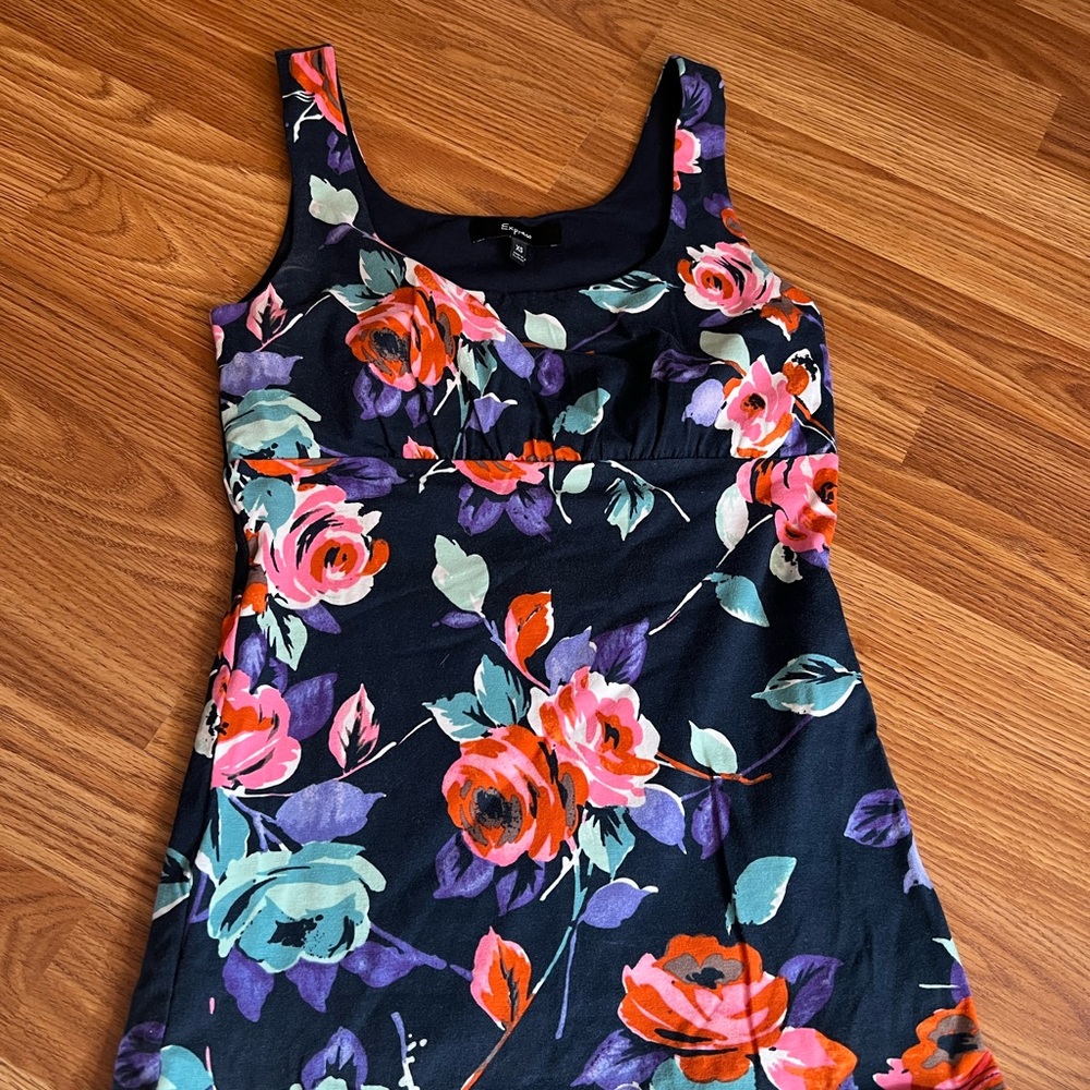 Express size XS like new top